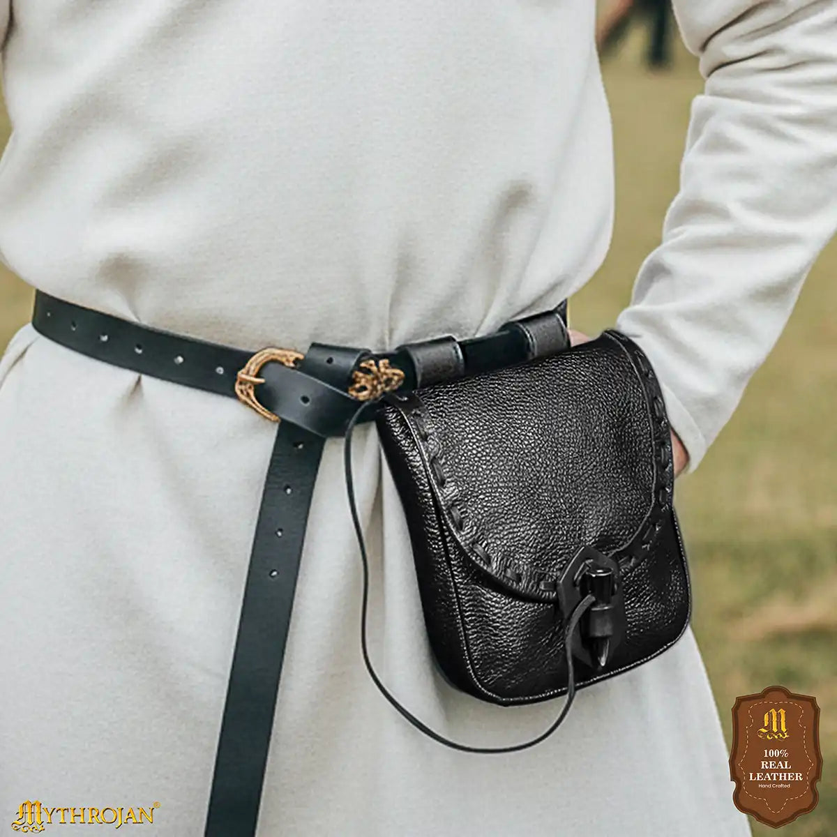 Mythrojan The Adventurer’s Belt Bag with Horn Toggle Black