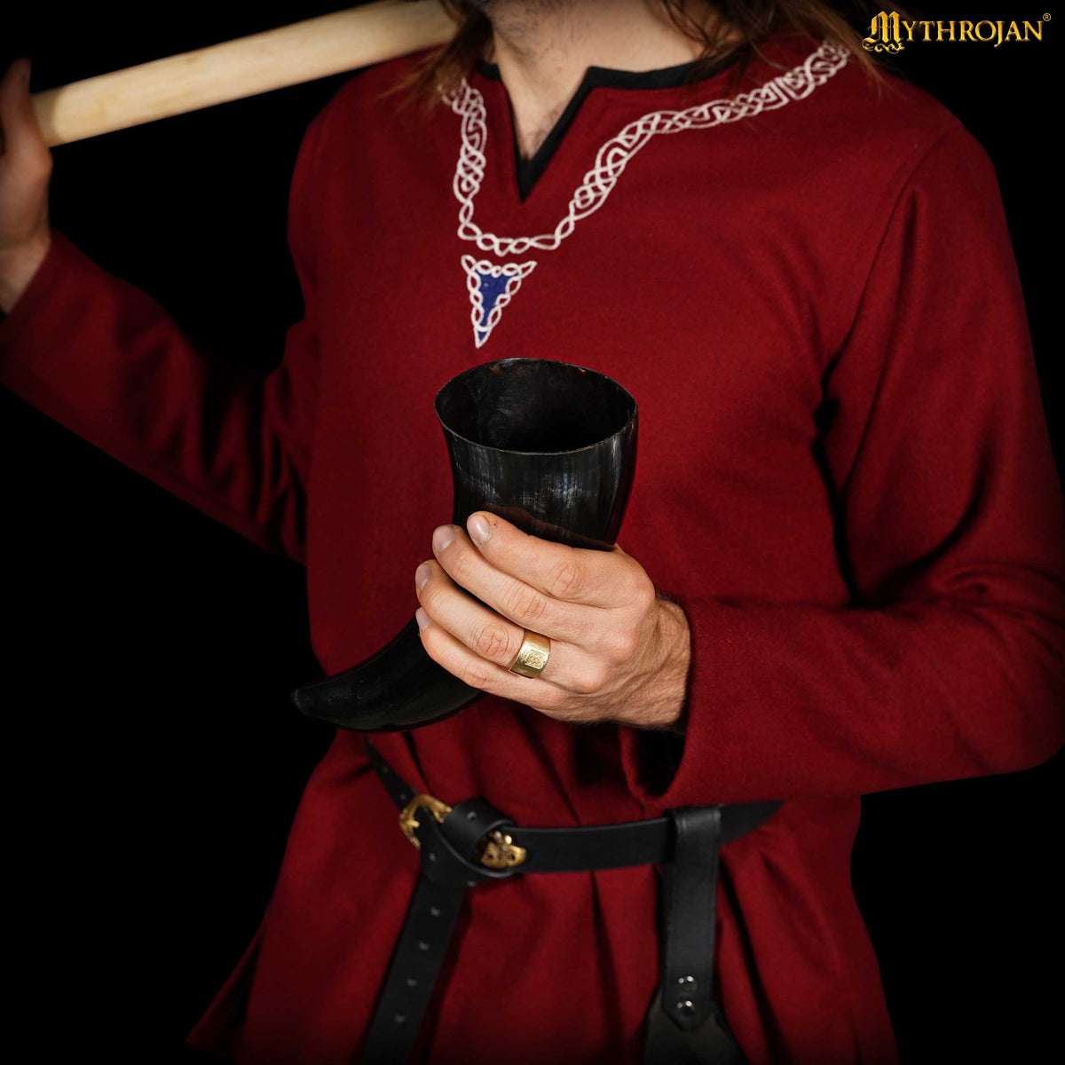 Mythrojan Viking Drinking Horn with Black Leather Holder Authentic Drinking Horn Norse Beer Horn Drinking Horn , 500ml