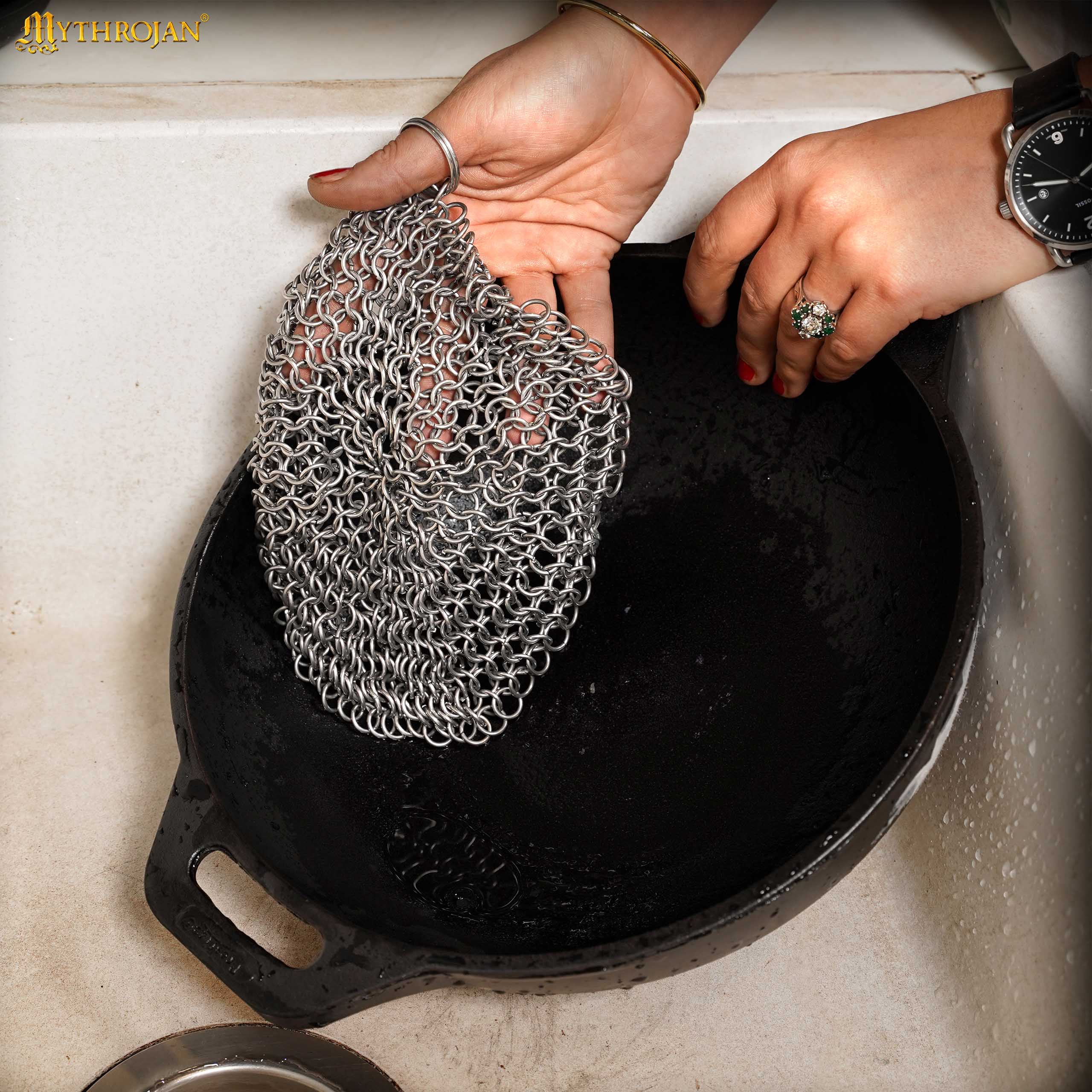 Mythrojan Chainmail Round Stainless Steel Scrubber, Ideal for Cleaning Cast Iron Skillet, Wok, Cooking Pot, Griddle or Cast Iron Cauldron Maintenance, Diameter: 4.7”