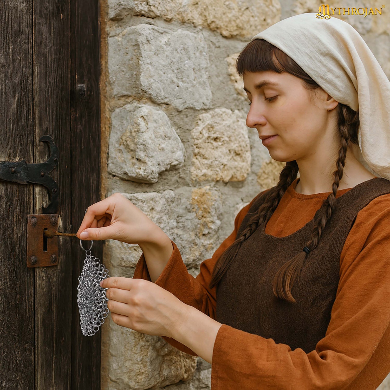 Mythrojan Chainmail Round Stainless Steel Scrubber, Ideal for Cleaning Cast Iron Skillet, Wok, Cooking Pot, Griddle or Cast Iron Cauldron Maintenance, Diameter: 7”