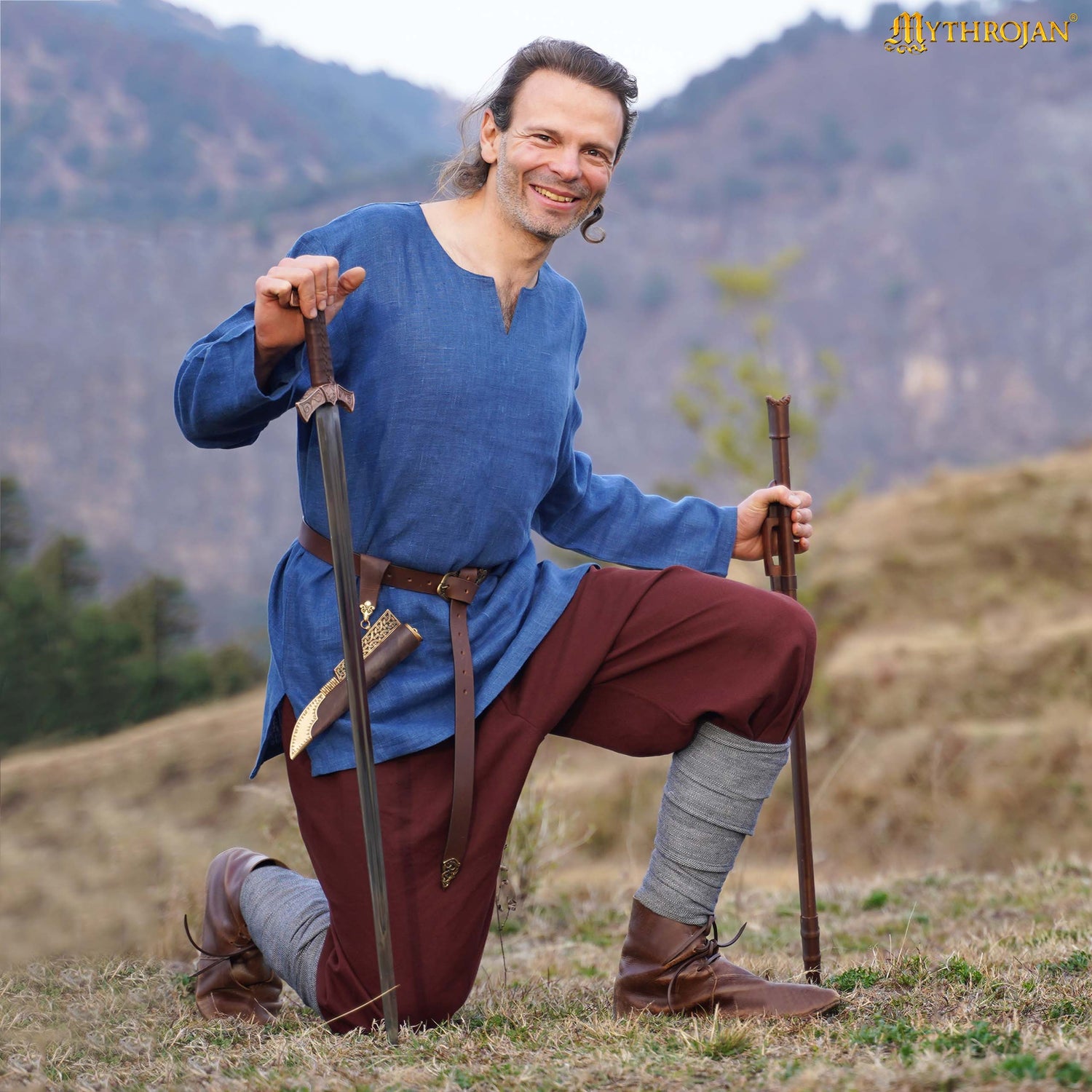 Raven Viking Woolen Leg Wraps: Practicality and Protection with Historical Detail